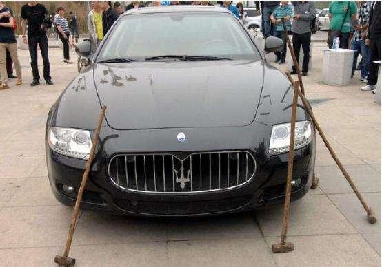 战双玛莎吃瓜,瓜田里的“吃瓜群众”